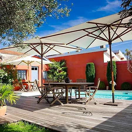 Bed & Breakfast La Ferrade D'hotes