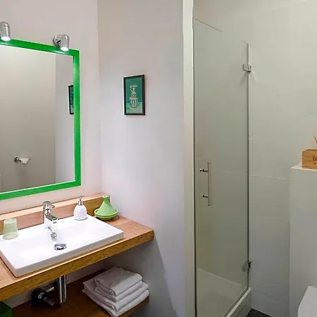 La Ferrade D'hotes Bed & Breakfast 4*