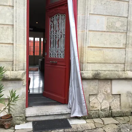 Bed & Breakfast La Ferrade D'hotes